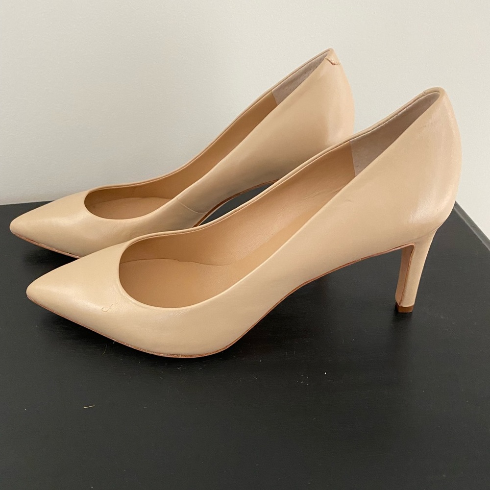 Women’s pumps DVF size 10